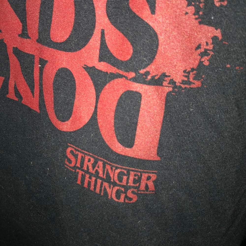 👽👽Stranger Things Muscle Tee - Picture 4 of 5